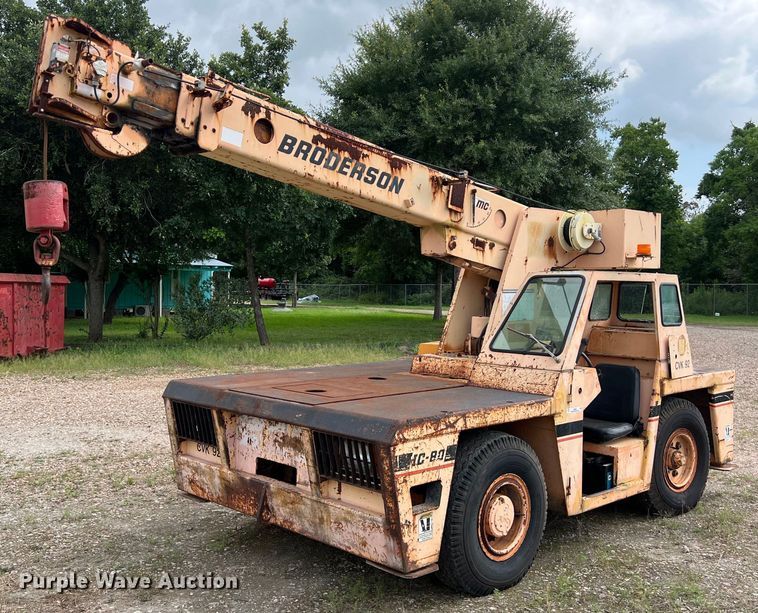 image for item LU9884 1992 Broderson IC-80-2D crane