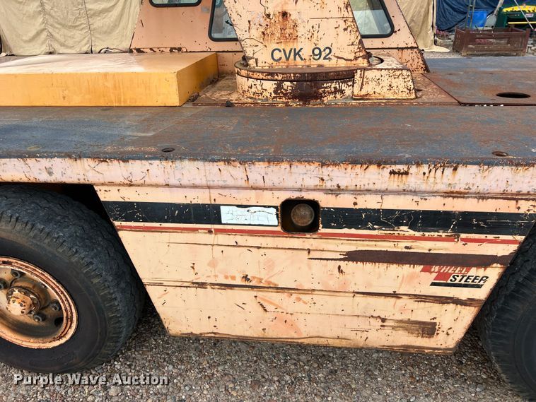 image for item LU9884 1992 Broderson IC-80-2D crane