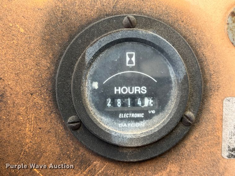 image for item LU9884 1992 Broderson IC-80-2D crane