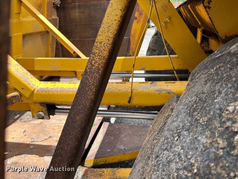 image for item LU9892 1995 John Deere  862B elevating scraper