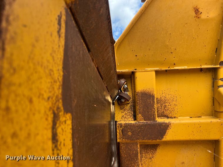 image for item LU9892 1995 John Deere  862B elevating scraper