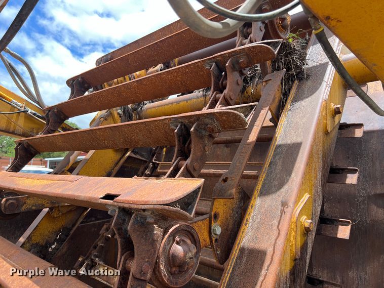 image for item LU9892 1995 John Deere  862B elevating scraper