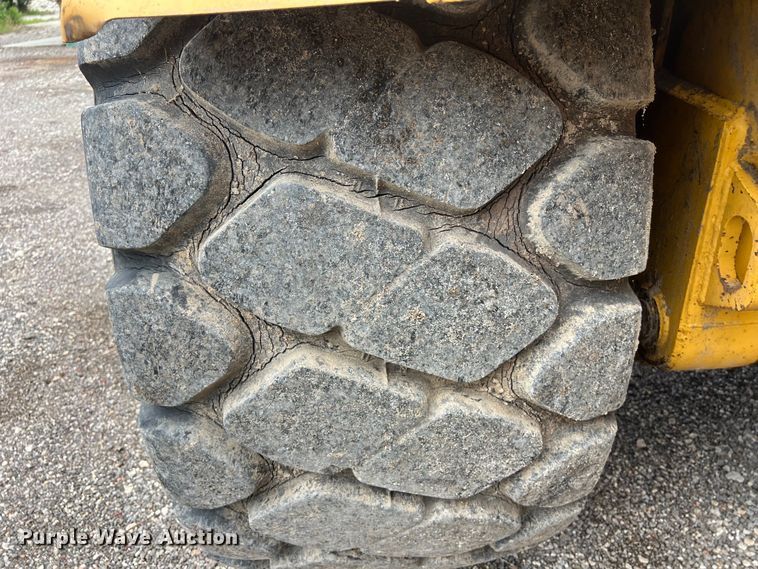 image for item LU9892 1995 John Deere  862B elevating scraper