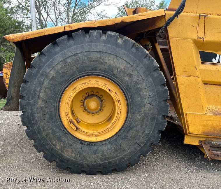 image for item LU9892 1995 John Deere  862B elevating scraper