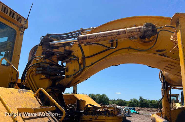 image for item LU9893 1991 John Deere  862B elevating scraper