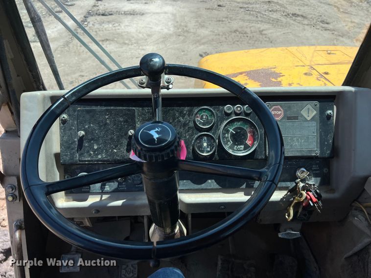 image for item LU9893 1991 John Deere  862B elevating scraper