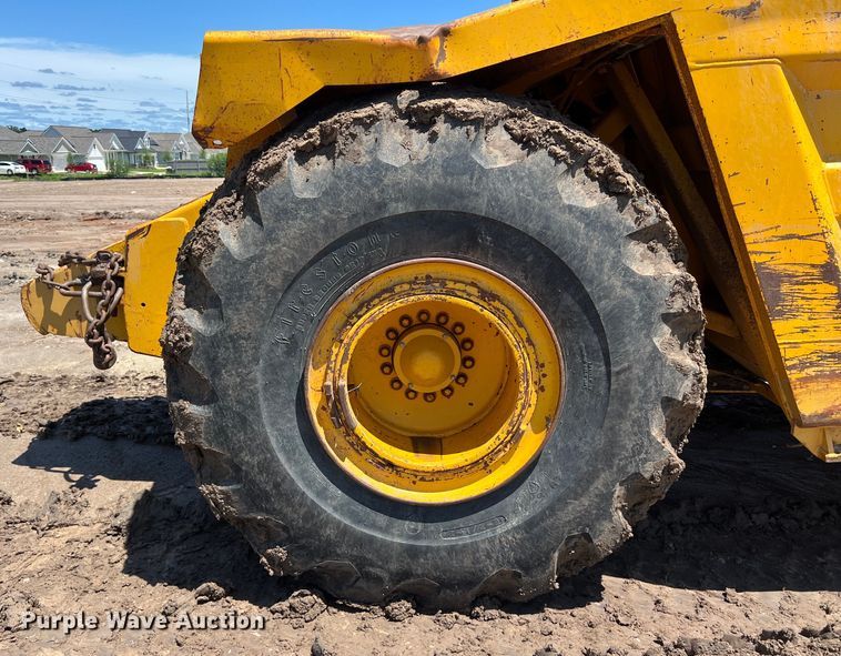 image for item LU9893 1991 John Deere  862B elevating scraper