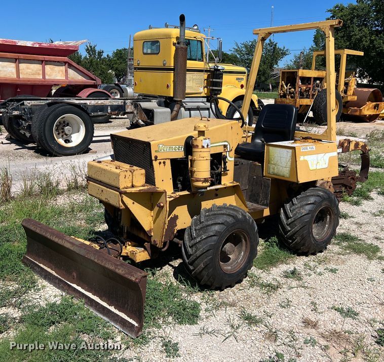 image for item LU9898 1982 Vermeer V-430 trencher