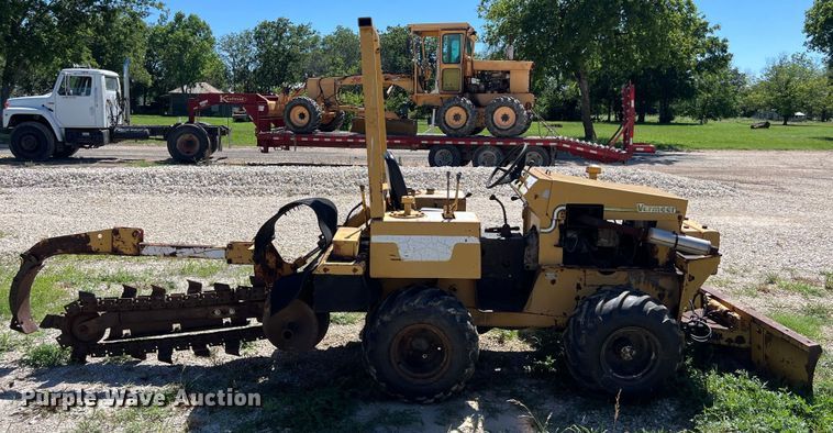 image for item LU9898 1982 Vermeer V-430 trencher