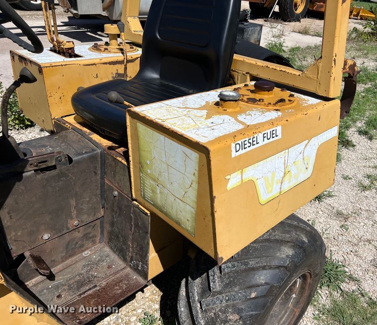 image for item LU9898 1982 Vermeer V-430 trencher