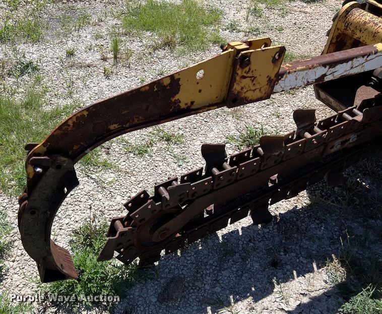 image for item LU9898 1982 Vermeer V-430 trencher
