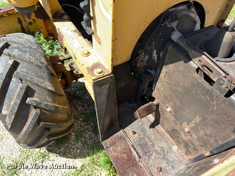 image for item LU9898 1982 Vermeer V-430 trencher