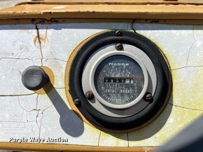 image for item LU9898 1982 Vermeer V-430 trencher