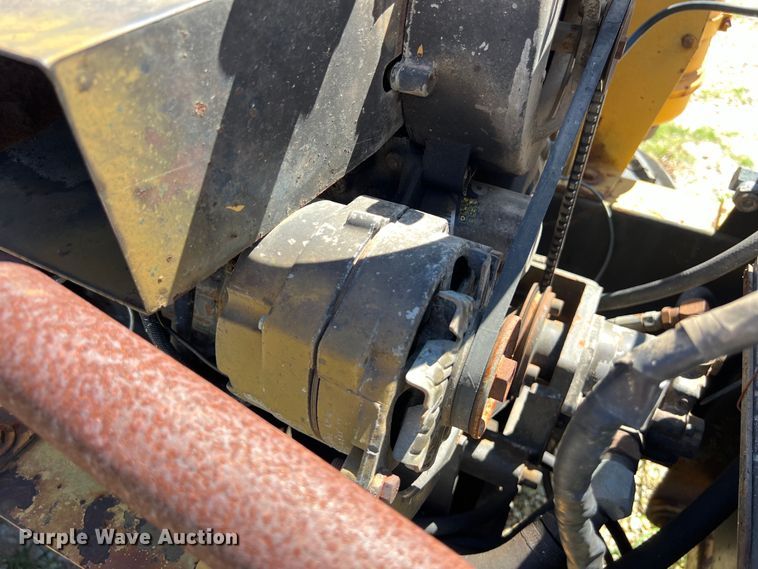 image for item LU9898 1982 Vermeer V-430 trencher