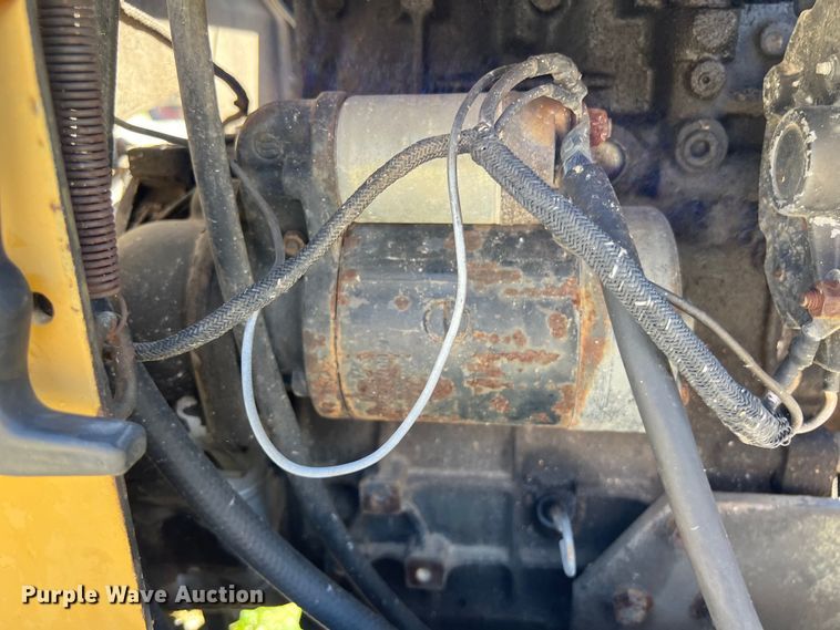 image for item LU9898 1982 Vermeer V-430 trencher