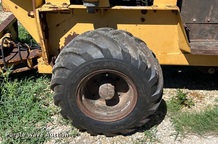 image for item LU9898 1982 Vermeer V-430 trencher