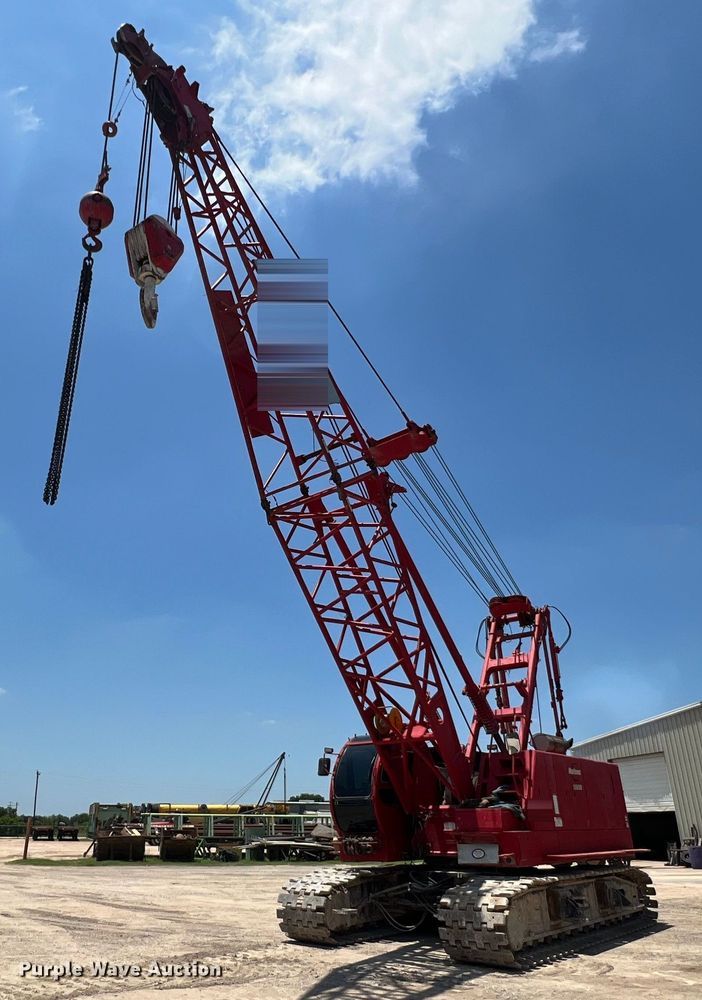 image for item LU9904 2005 Manitowoc 10000 crane