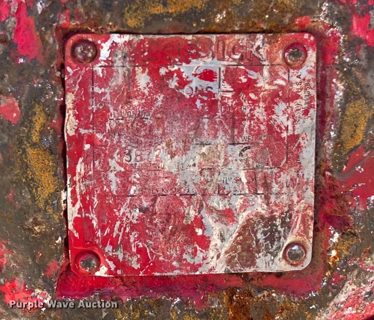 image for item LU9904 2005 Manitowoc 10000 crane