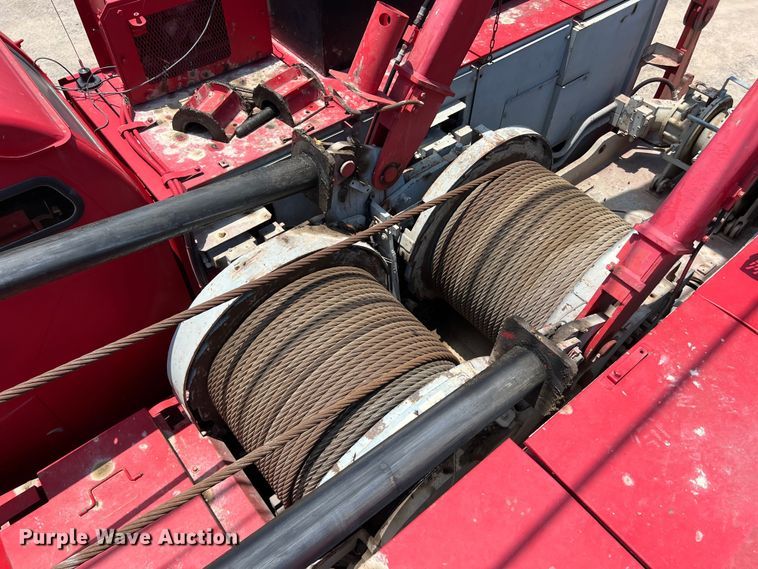 image for item LU9904 2005 Manitowoc 10000 crane