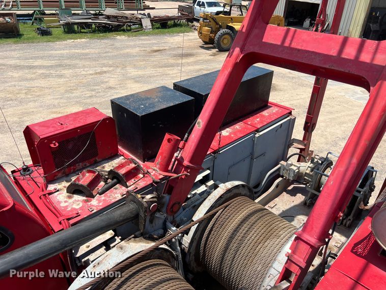 image for item LU9904 2005 Manitowoc 10000 crane