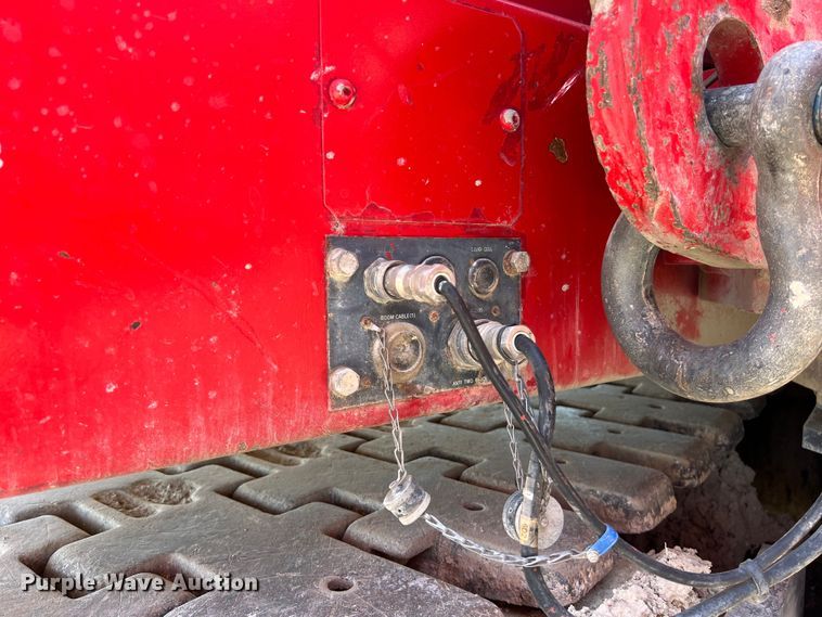 image for item LU9904 2005 Manitowoc 10000 crane