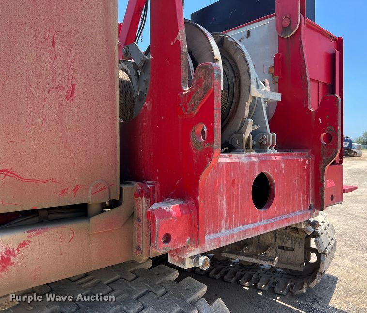 image for item LU9904 2005 Manitowoc 10000 crane