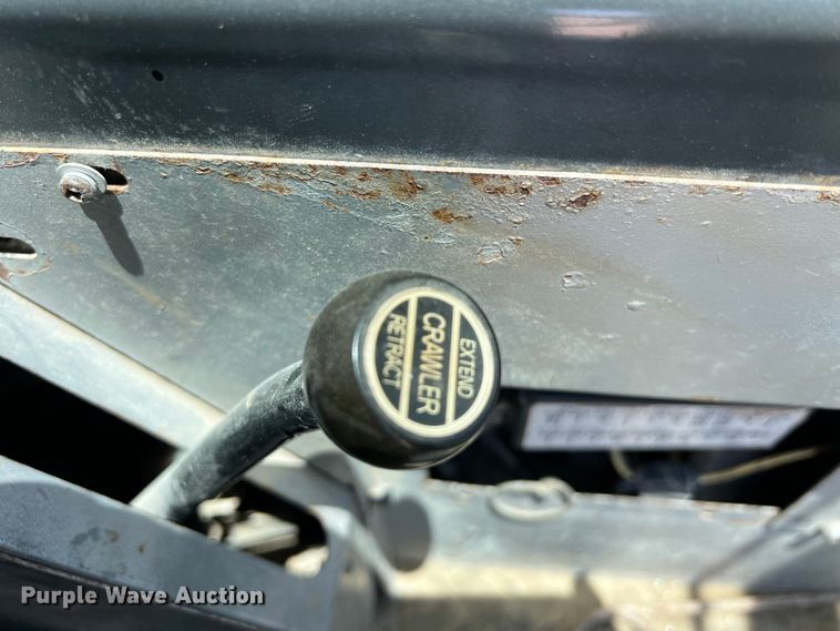 image for item LU9904 2005 Manitowoc 10000 crane