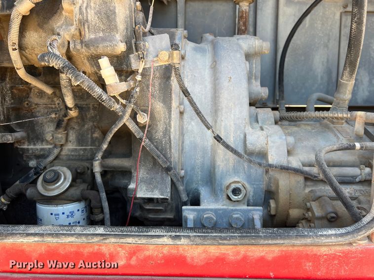 image for item LU9904 2005 Manitowoc 10000 crane