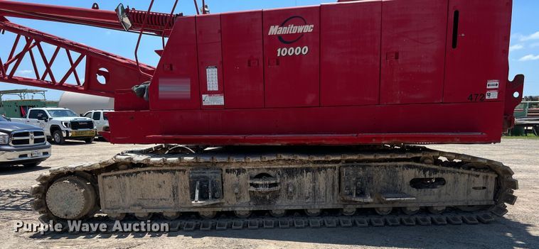 image for item LU9904 2005 Manitowoc 10000 crane