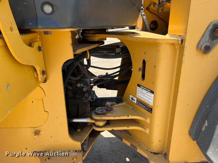 image for item LU9908 2011 John Deere  544K wheel loader