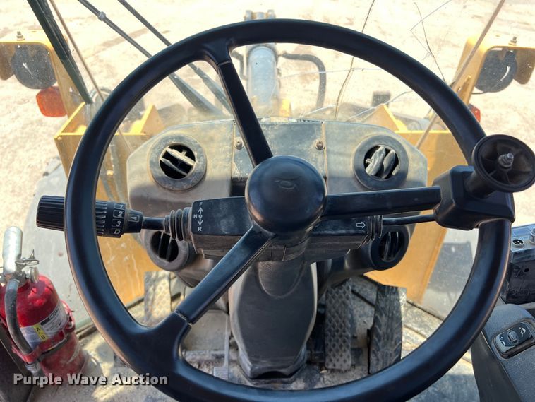 image for item LU9908 2011 John Deere  544K wheel loader