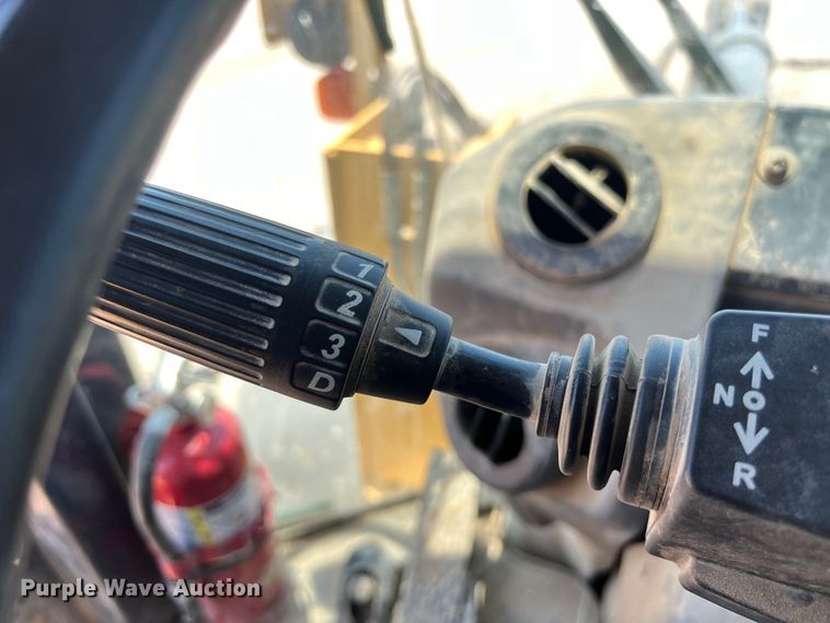 image for item LU9908 2011 John Deere  544K wheel loader