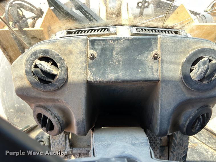 image for item LU9908 2011 John Deere  544K wheel loader