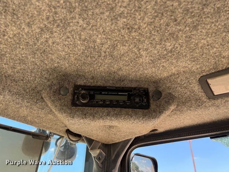 image for item LU9908 2011 John Deere  544K wheel loader