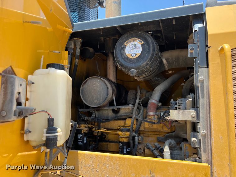 image for item LU9908 2011 John Deere  544K wheel loader