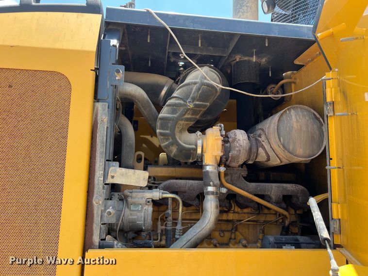 image for item LU9908 2011 John Deere  544K wheel loader