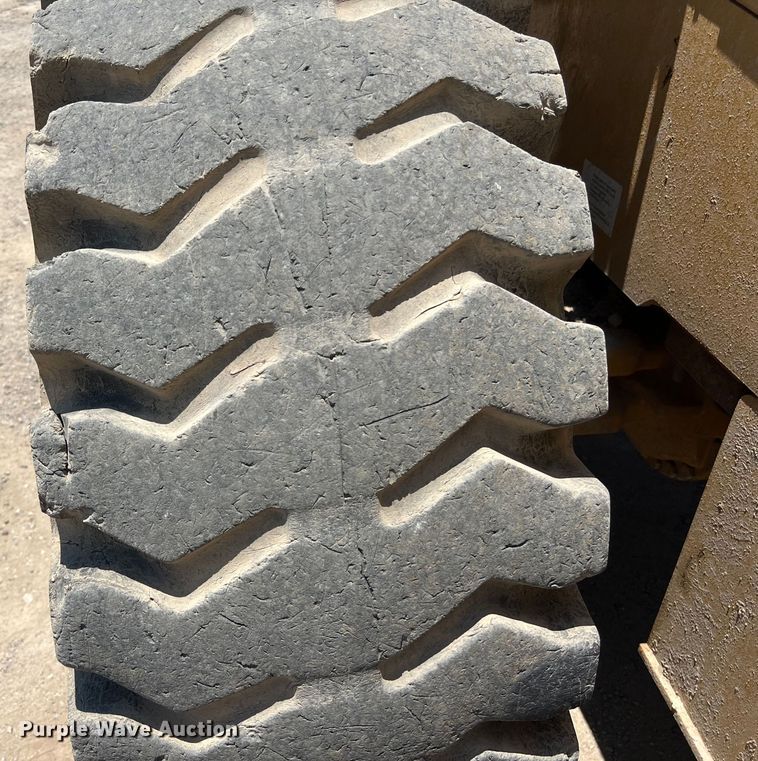 image for item LU9908 2011 John Deere  544K wheel loader