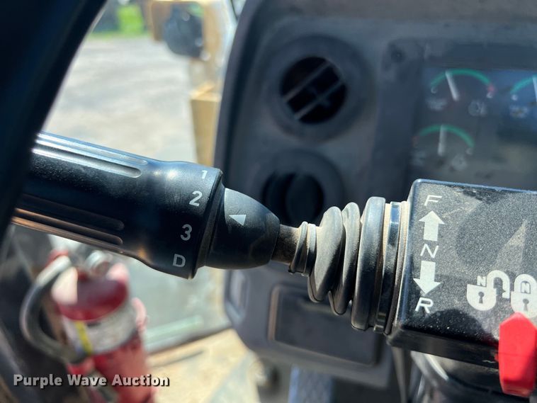 image for item LU9915 2007 John Deere  544J wheel loader