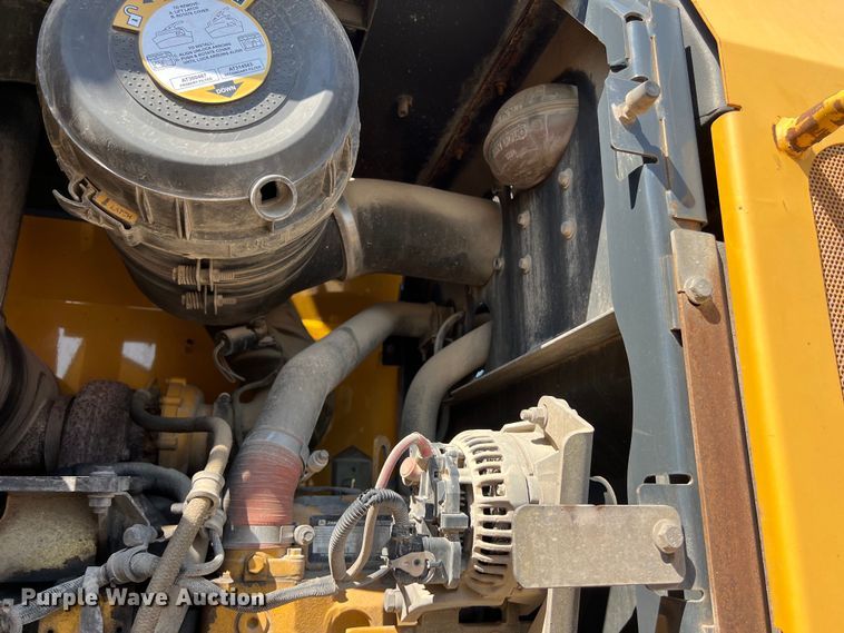 image for item LU9915 2007 John Deere  544J wheel loader