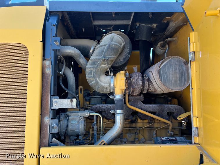 image for item LU9915 2007 John Deere  544J wheel loader