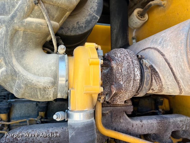 image for item LU9915 2007 John Deere  544J wheel loader