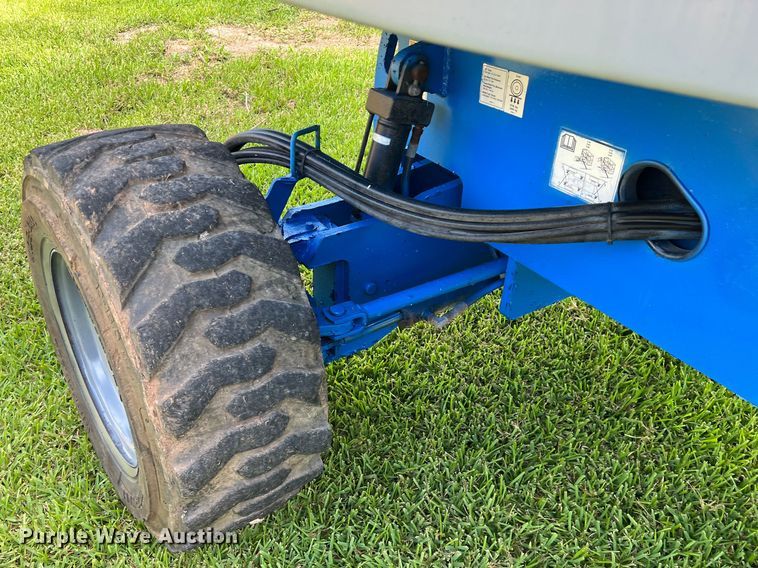 image for item LU9918 2013 Genie  S-40 boom lift