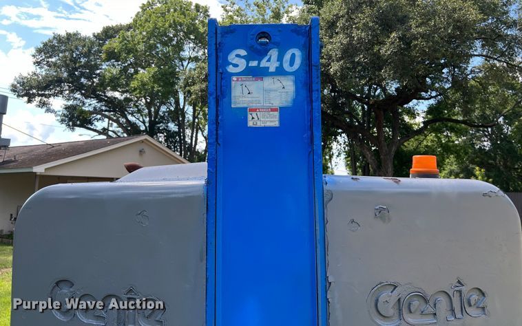 image for item LU9918 2013 Genie  S-40 boom lift