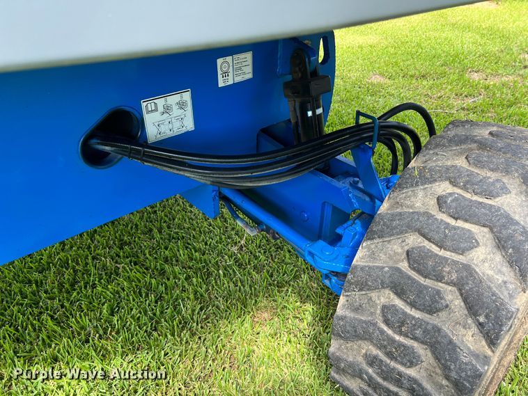 image for item LU9918 2013 Genie  S-40 boom lift