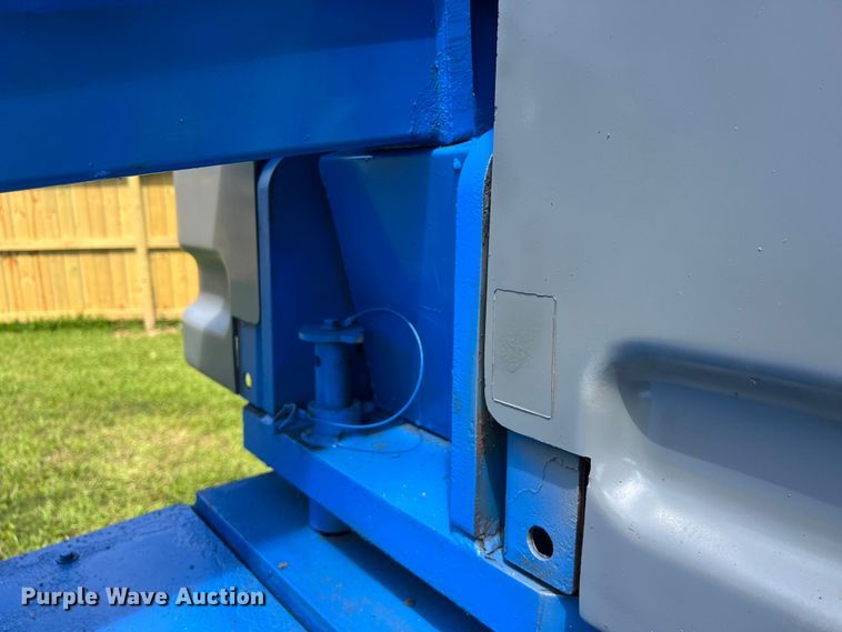 image for item LU9918 2013 Genie  S-40 boom lift