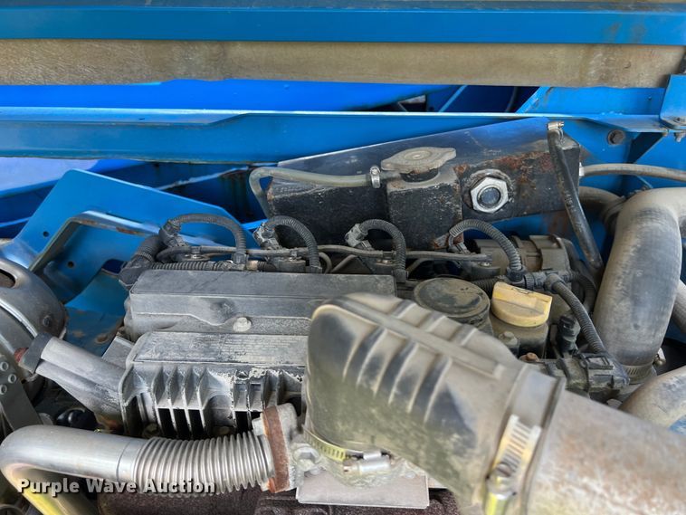 image for item LU9918 2013 Genie  S-40 boom lift