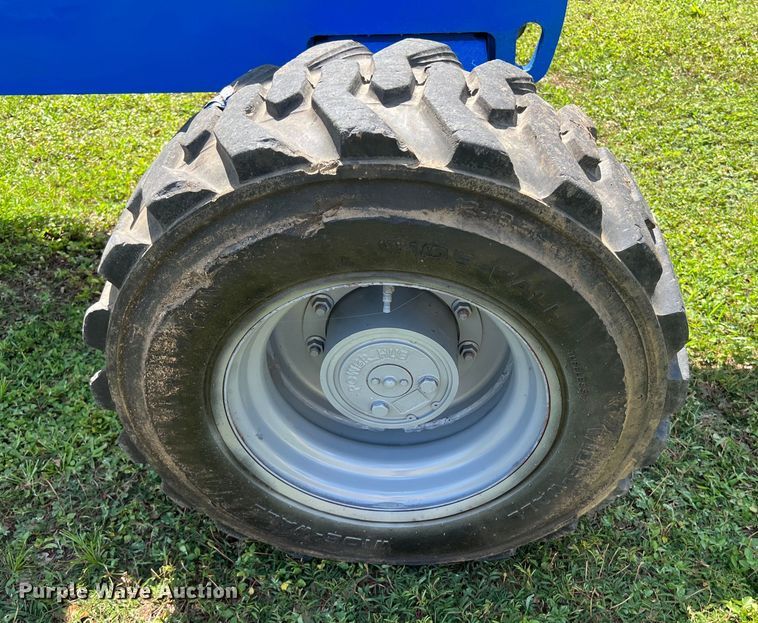 image for item LU9918 2013 Genie  S-40 boom lift