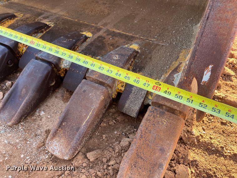 image for item LU9928 2012 Volvo EC220DL excavator