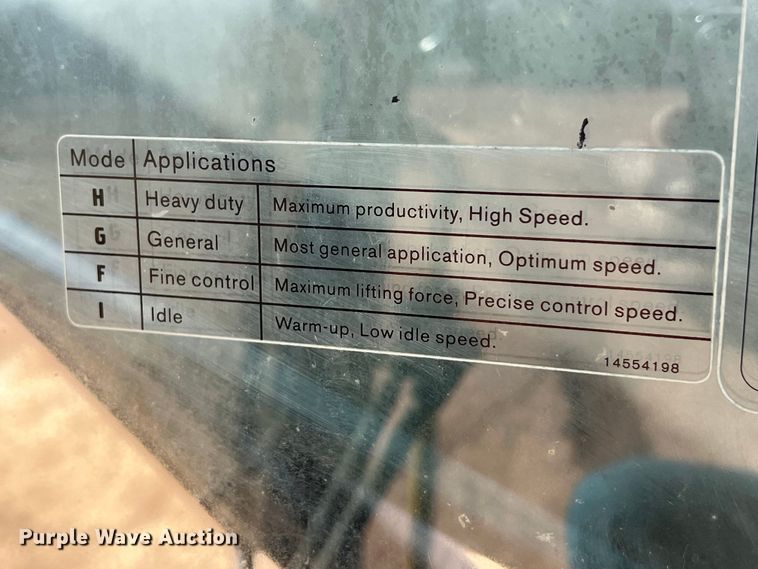 image for item LU9928 2012 Volvo EC220DL excavator