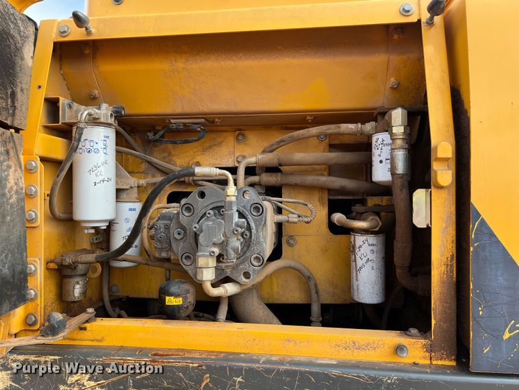 image for item LU9928 2012 Volvo EC220DL excavator